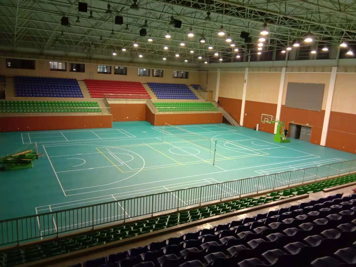 室內外運動(dòng)場(chǎng)地健身房解決方案